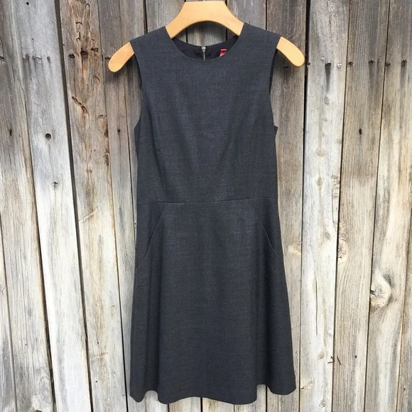 green emerald velvet dress Theory Women's Short-Sleeved Fitted Dress, Charcoal Melange, 8 at Amazon  Women's Clothing store